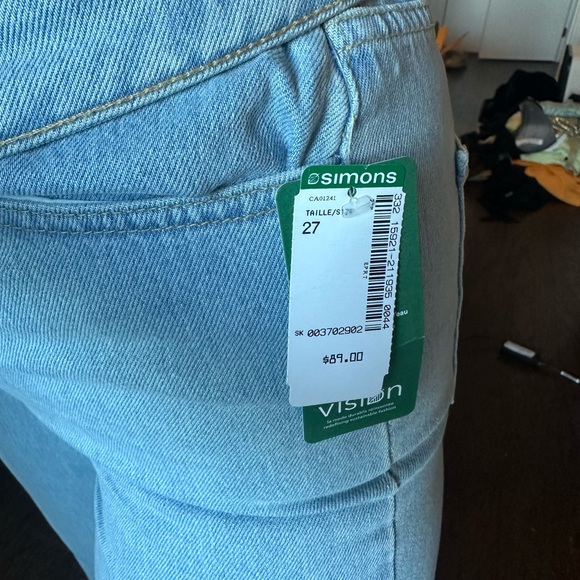 Flipped light wash jeans - Picture 4 of 4